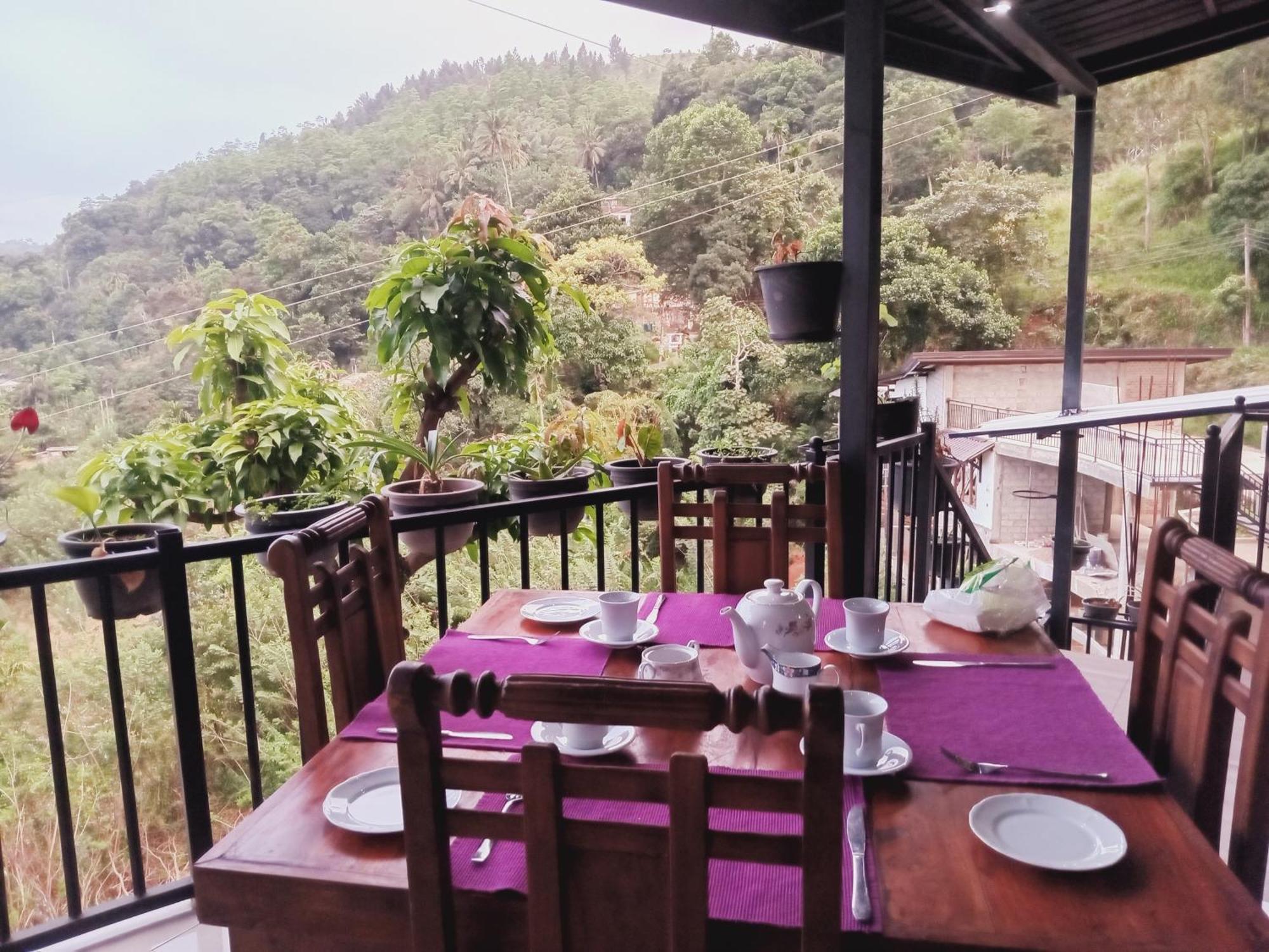 Kandy Ivy Mountain View Resort Exteriör bild