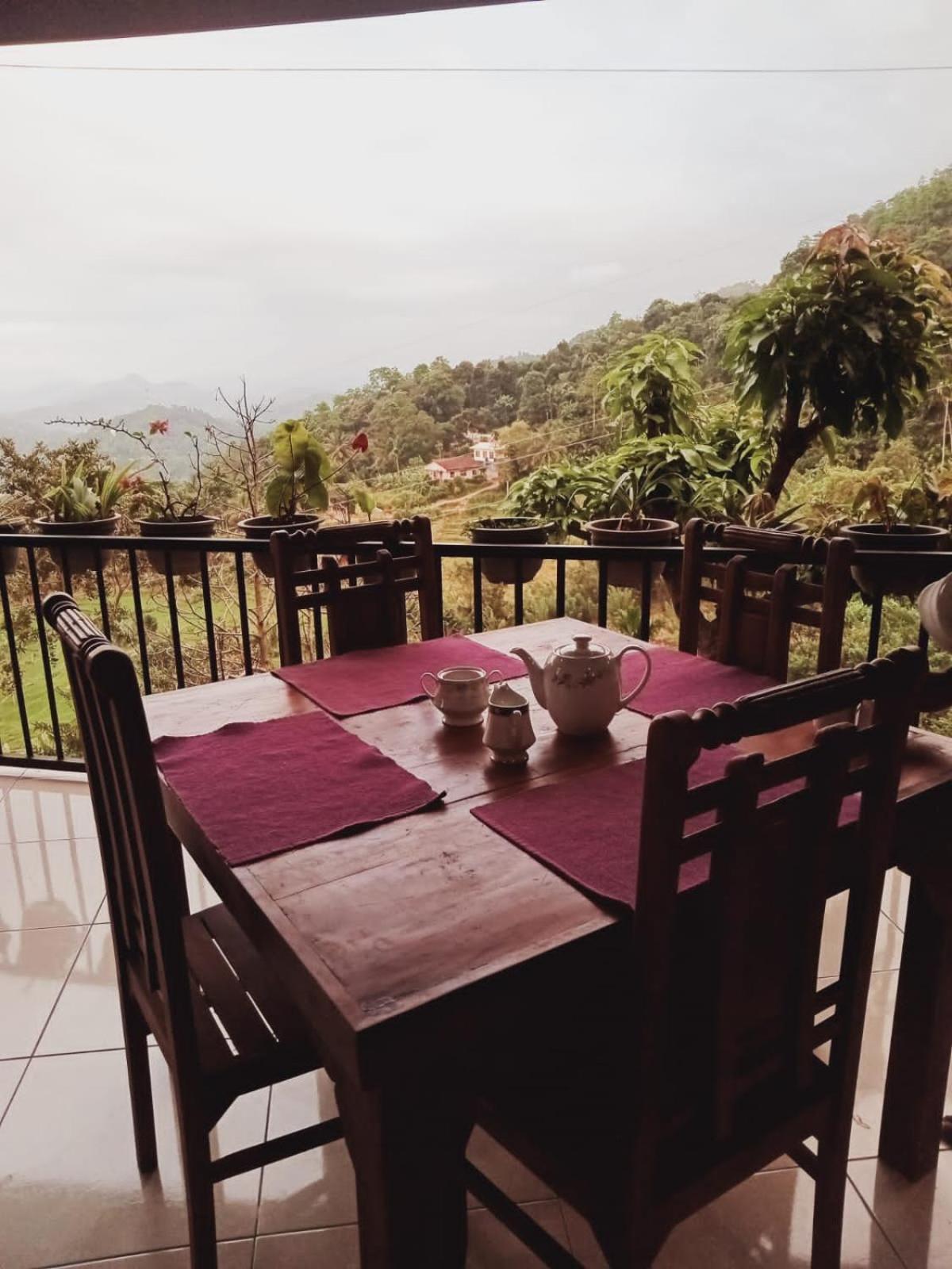 Kandy Ivy Mountain View Resort Exteriör bild